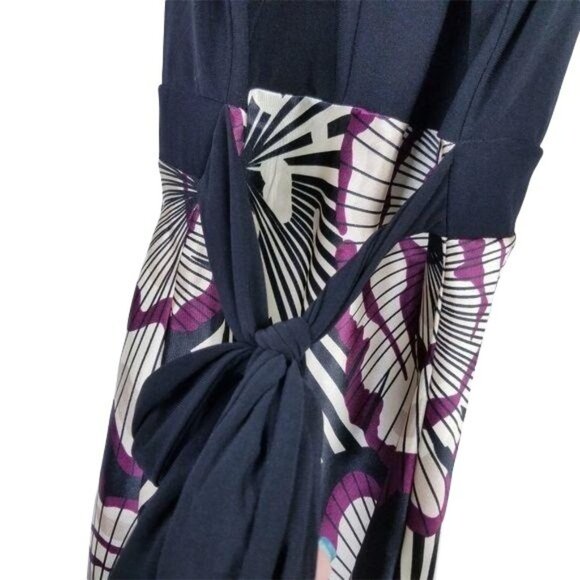 Studio Y Sleeveless Halter Top Blouse Size M V-Neck Floral Tie Waist Open Back - Picture 5 of 8